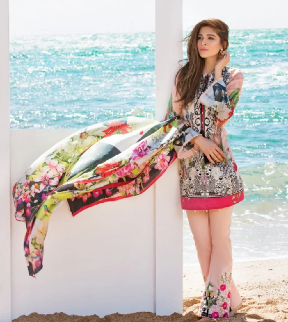 Artsy Wonderland – Rose - Image 3
