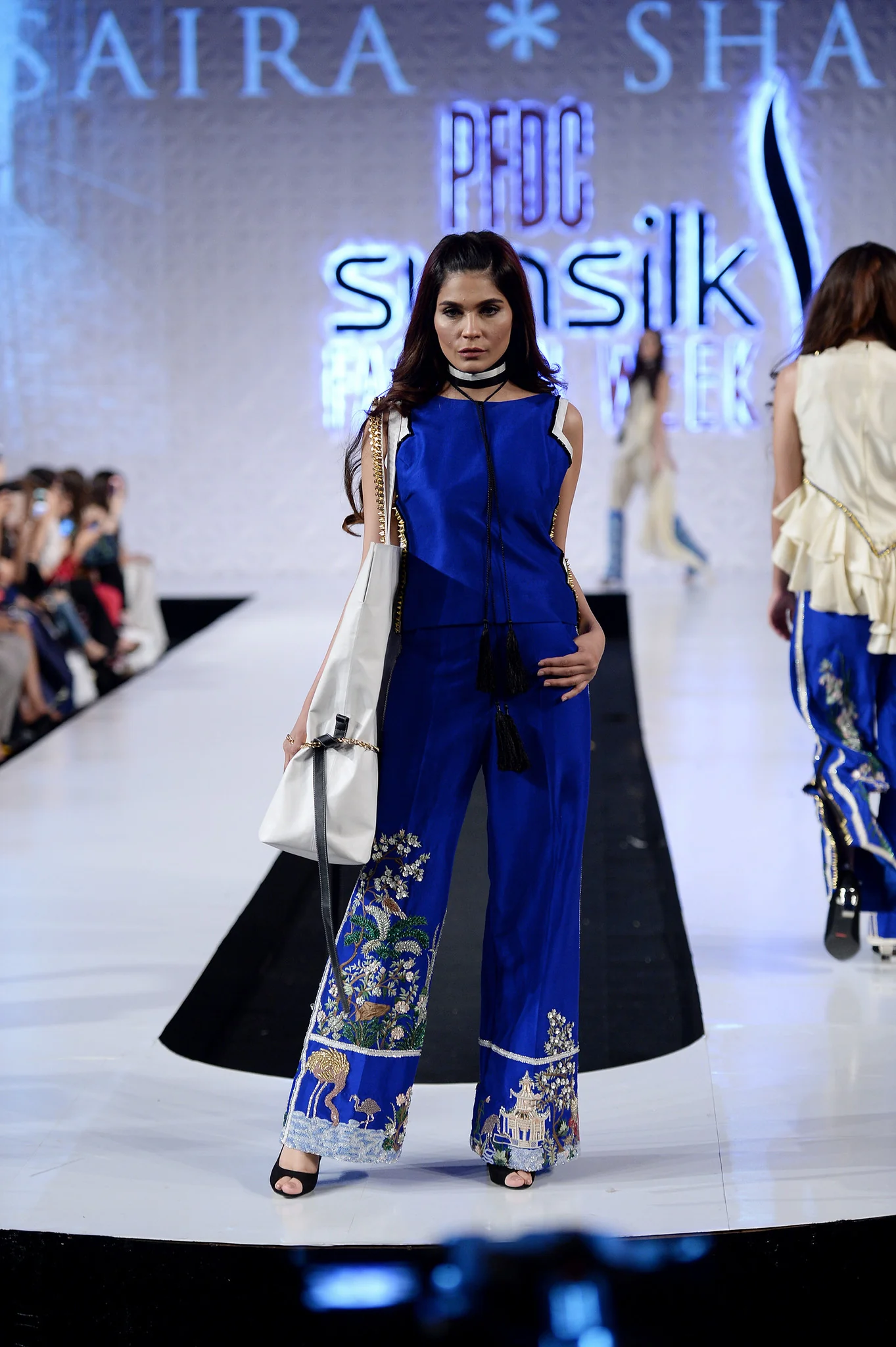 Blue Suit - Image 3