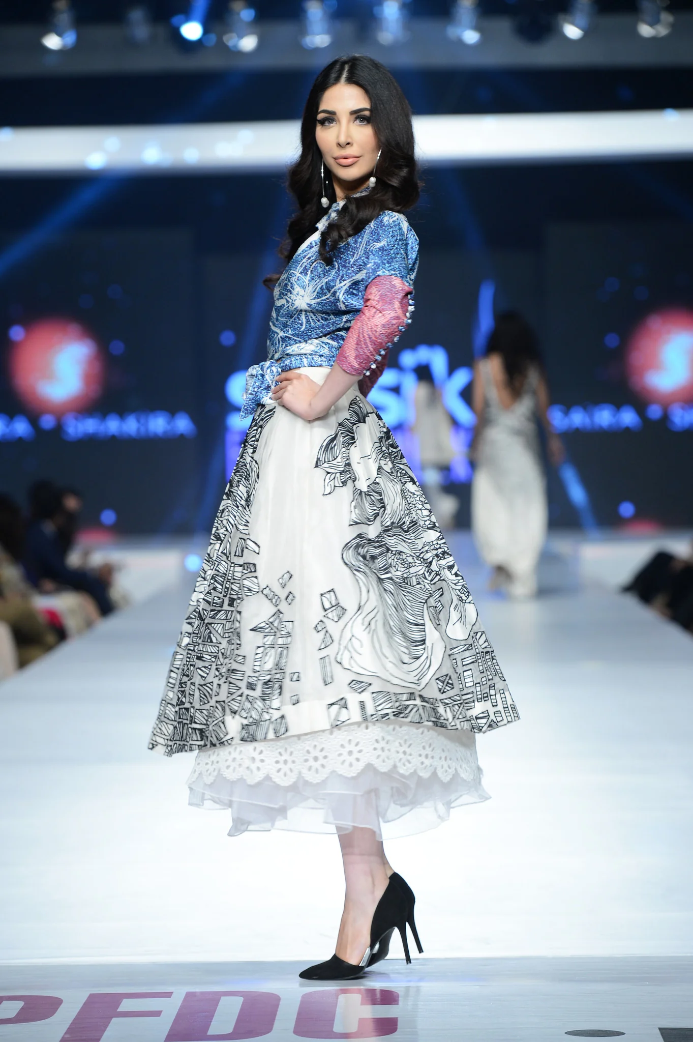 Chantilly Grace - Image 5