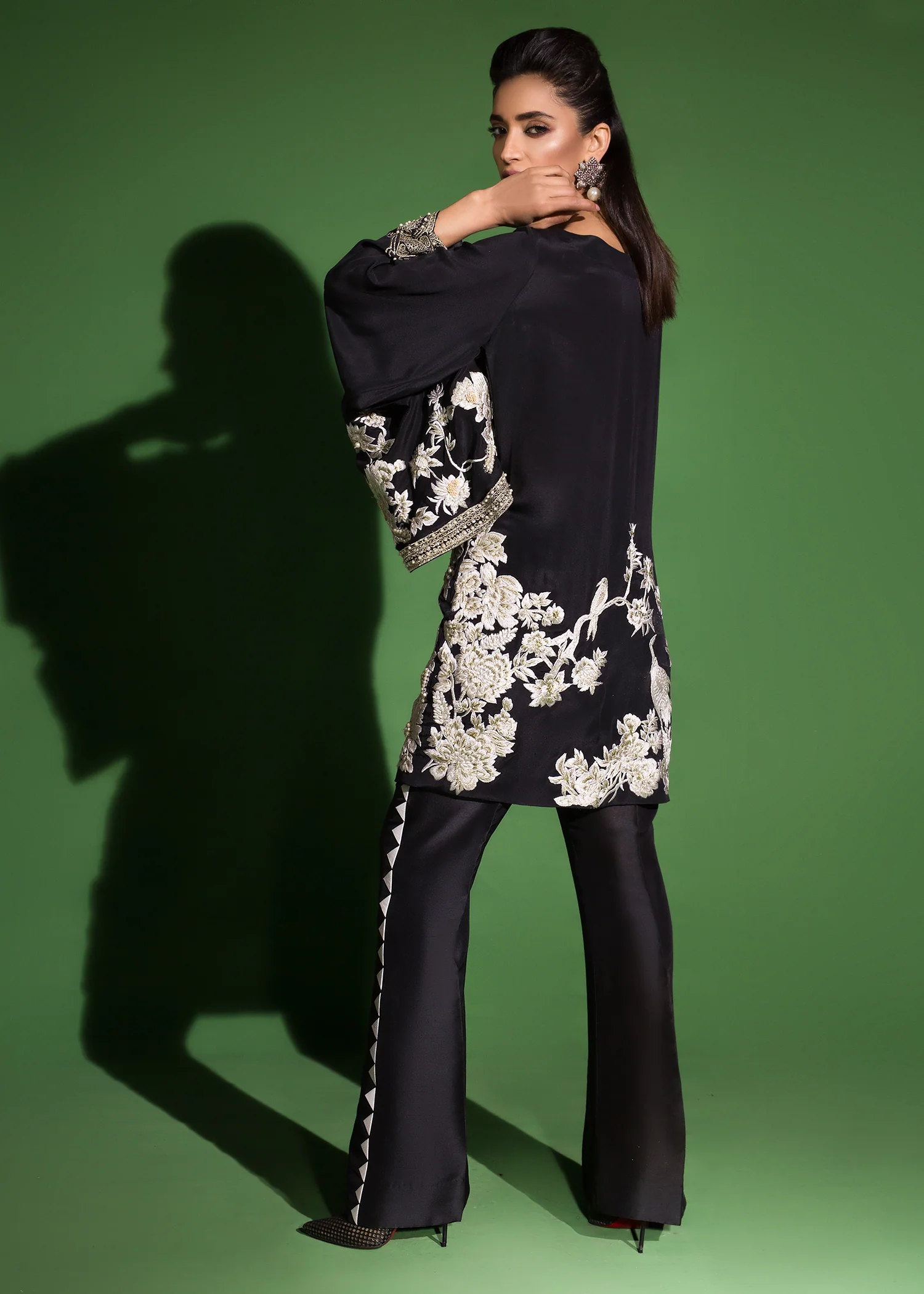 Ebony - Image 4