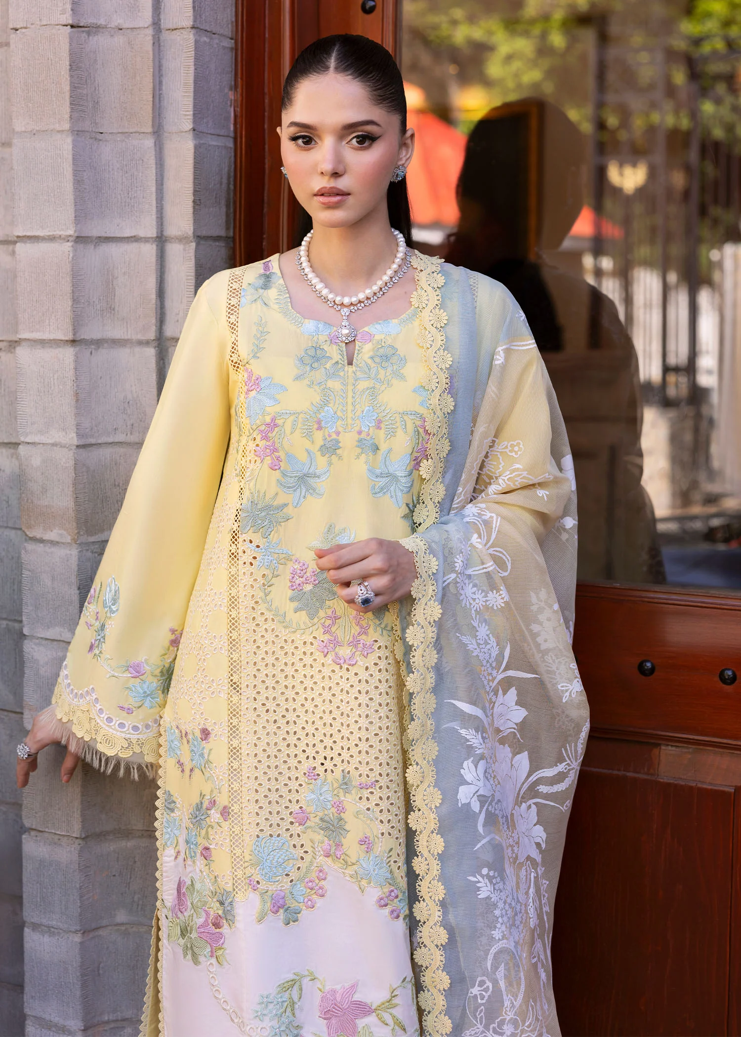 LOTUS REVERIE 4-A - Image 3