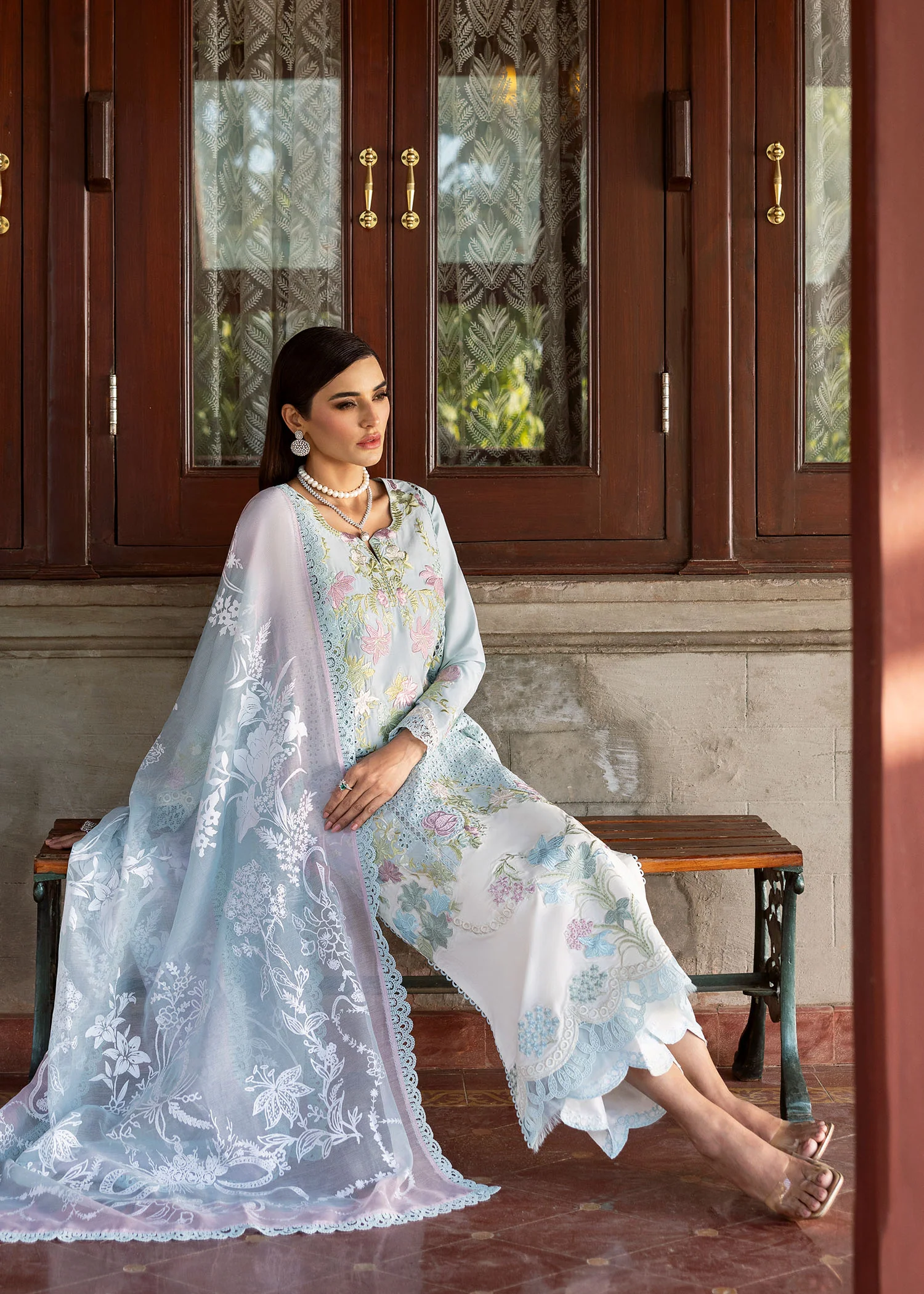 LOTUS REVERIE 4-B - Image 8