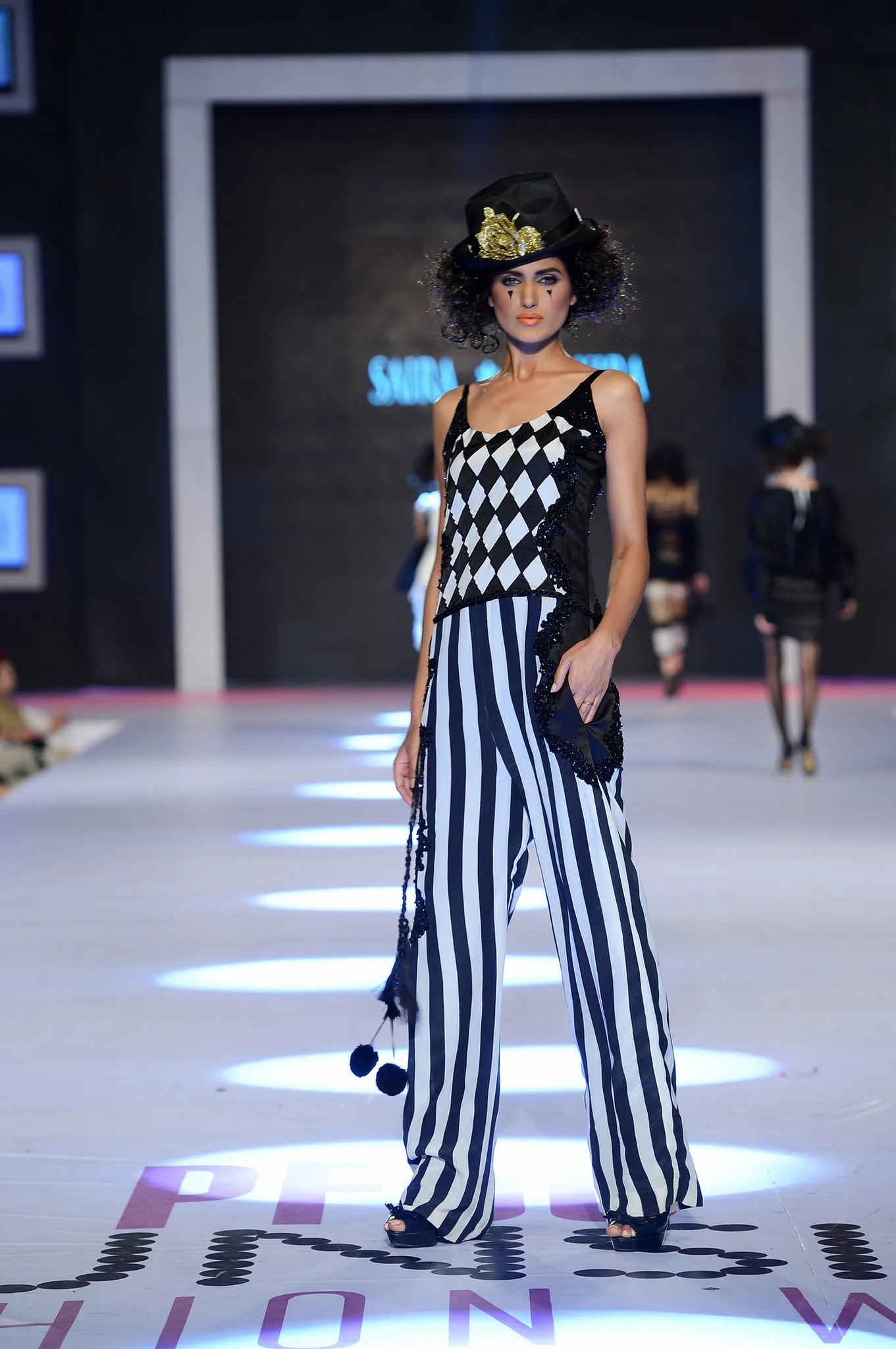 Monochrome Fever