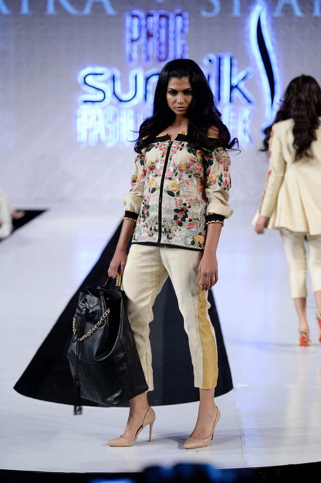 Bird Top - Image 119