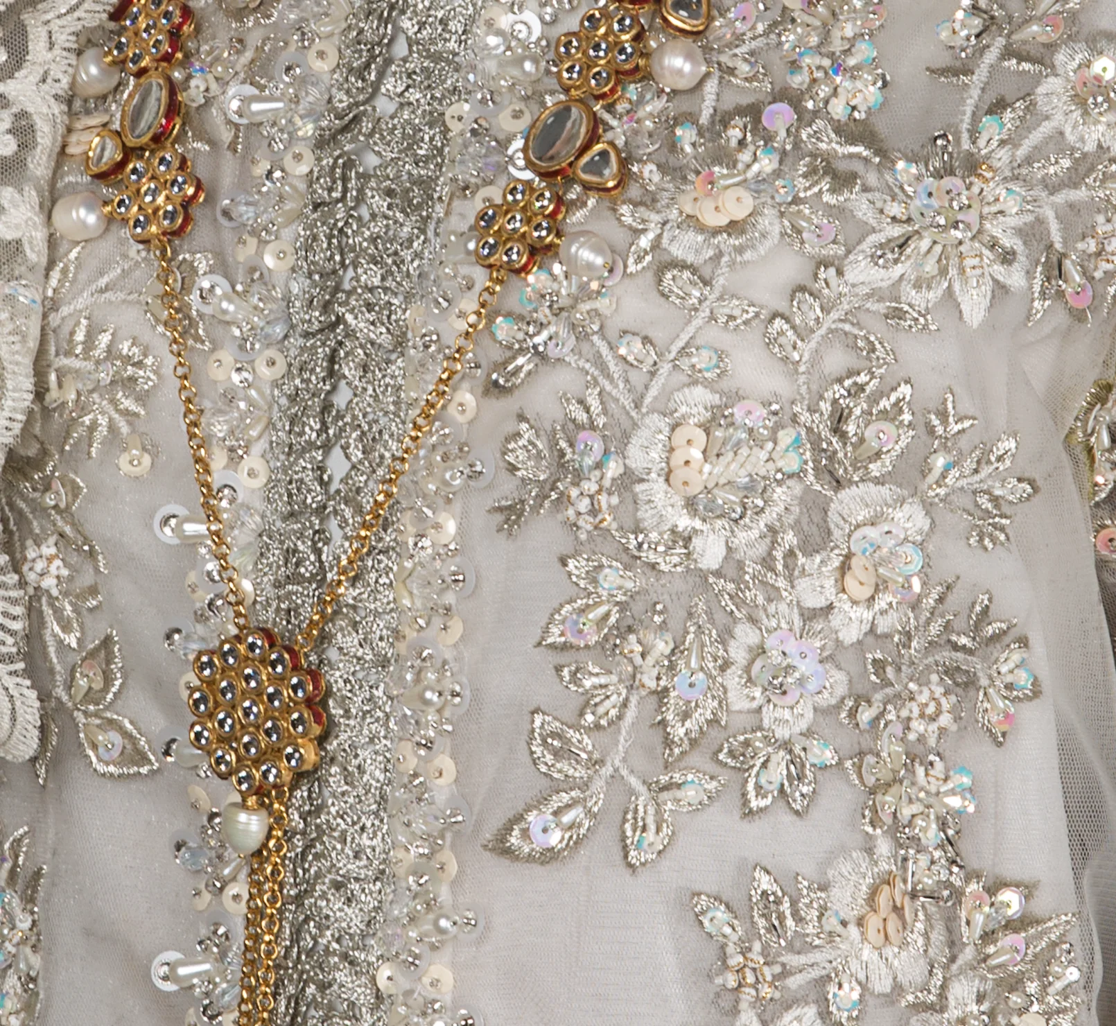 White Outfit - Image 5